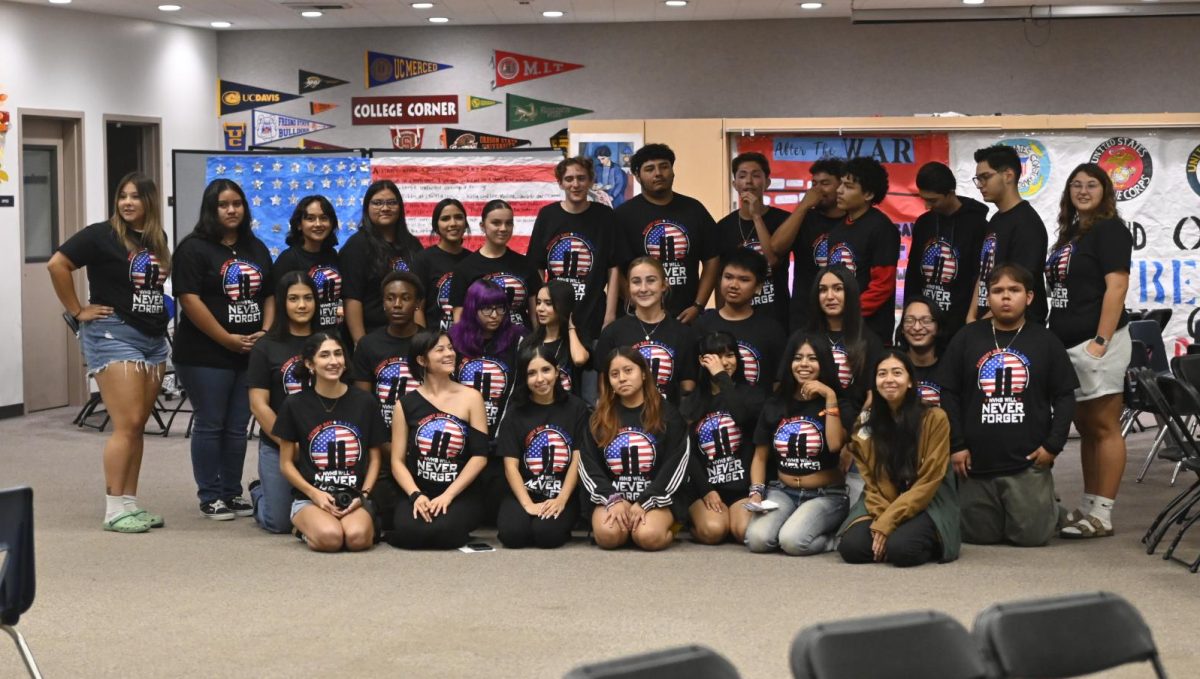 Global students pose for their group picture.