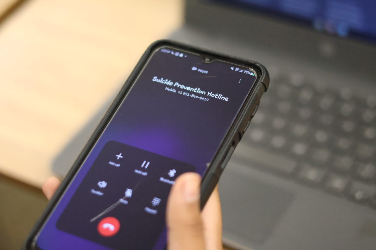 suicide hotline 